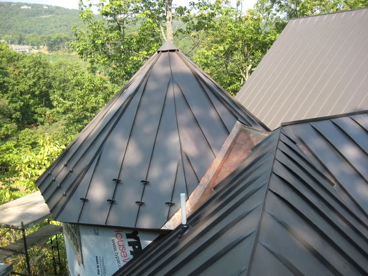 Professional Gutter Cleaning by Craftsman Roofing in Stanton